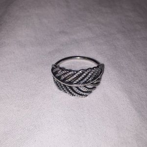Pandora ring